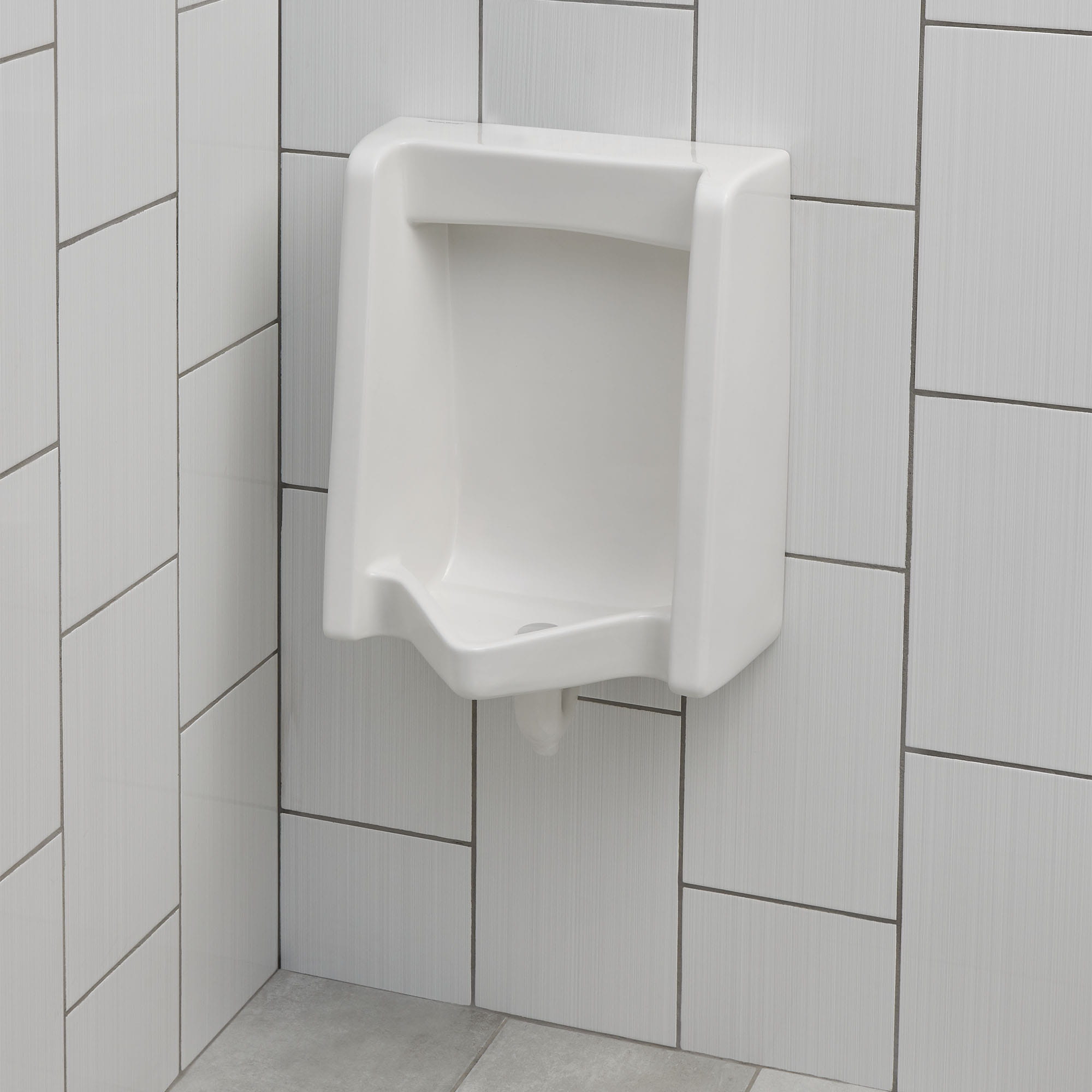 Washbrook 0.125 1.0 gpf (0.47 3.8 Lpf) Back Spud Urinal